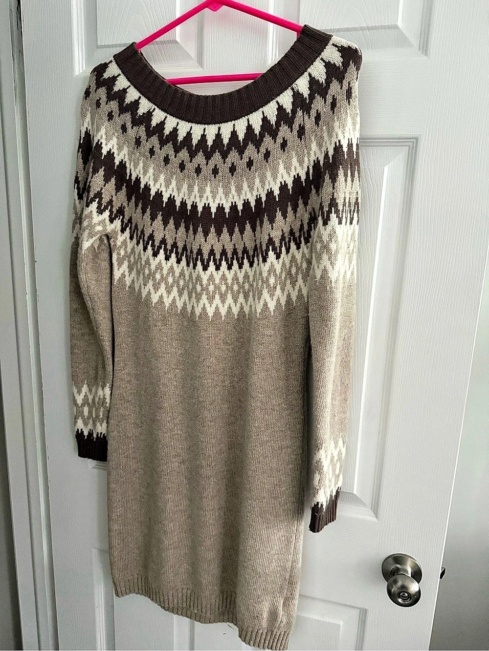 Crew Neck Sweater Dress in Brown & Cream Like New, size M